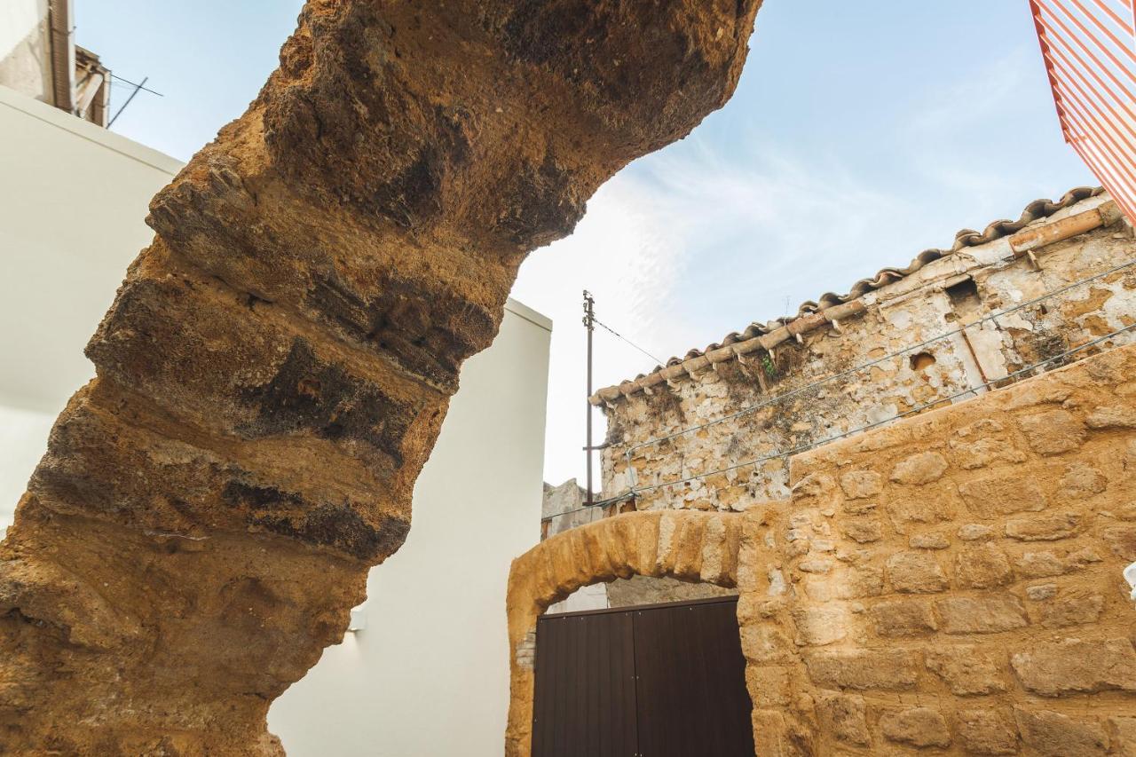 Cortile Baronello Hotel Agrigento Exterior foto